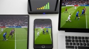 Vários dispositivos (tablet, smartphone e portátil) sintonizados no mesmo canal de desporto, demonstrando a versatilidade e portabilidade da IPTV.